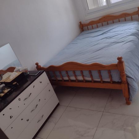 Le Brossolette Apartment Saint-Denis  Ngoại thất bức ảnh